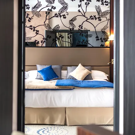 מלון Regina Experimental