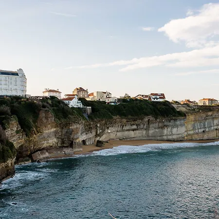 מלון Regina Experimental 5*