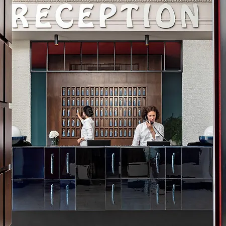 Regina Experimental ホテル 5*