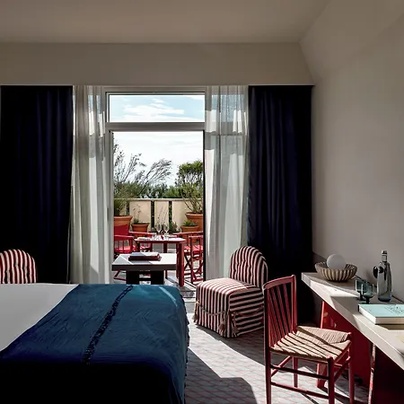 Regina Experimental 5*