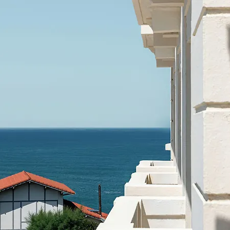 Regina Experimental 5*