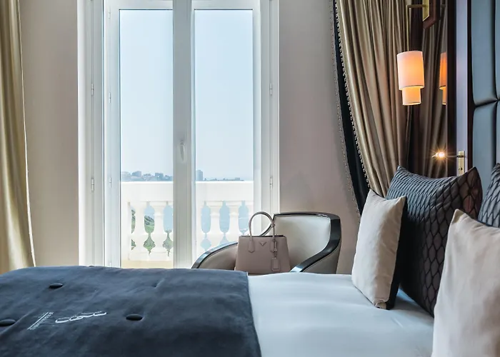 Regina Experimental Hotel 5*